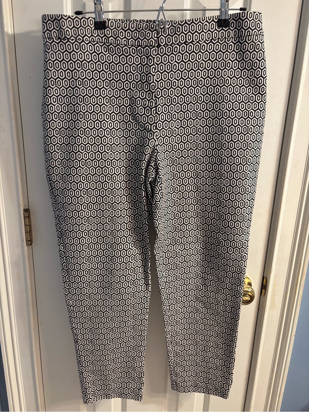 Chico’s geometric print cropped ankle pant - size US 12 ( Chico’s 2)